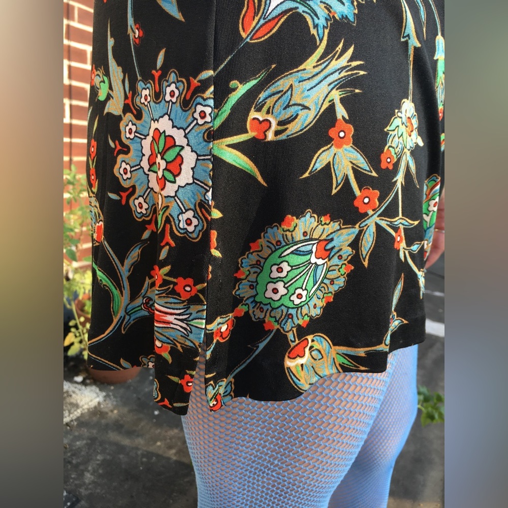 Super 60’s Mod Puff Sleeve Slinky Paisley Print Hendrix meets MINI Super Button - Picture 11 of 16